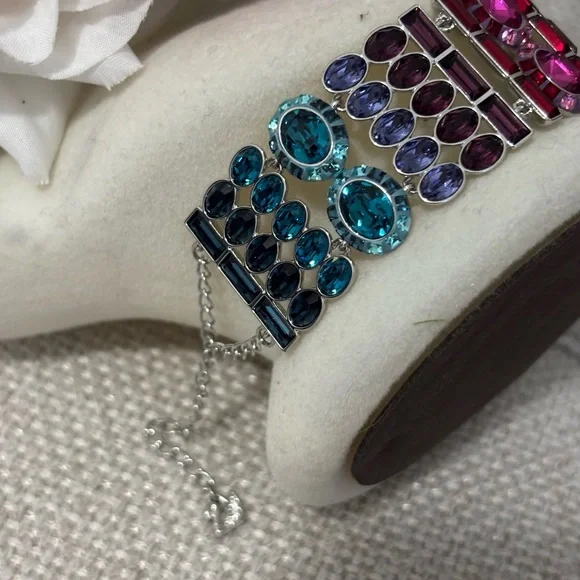 💎🦢 Swarovski Eminence Multicolor Crystal Link Bracelet - Picture 7 of 10